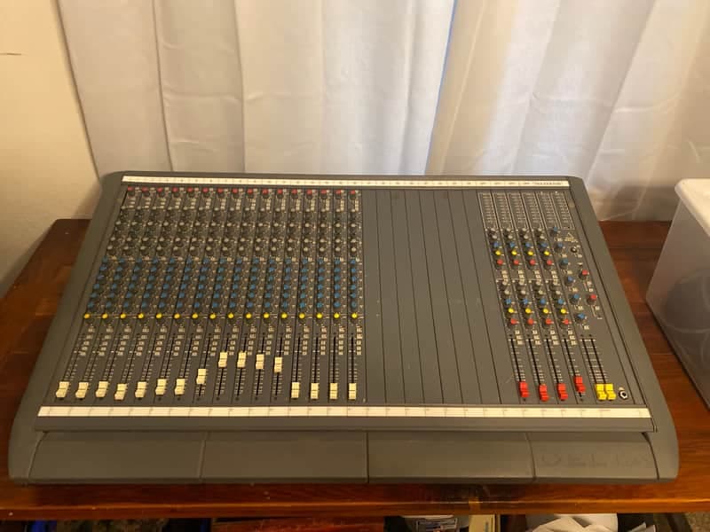 Soundcraft DLX Early 90s - 16 channel