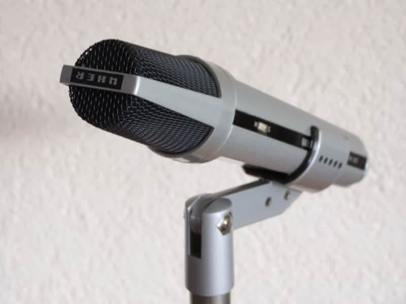Uher M537