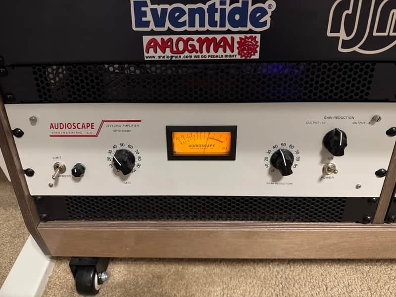 AudioScape Engineering Co. Opto Comp Leveling Amplifier 2016 - 2021 - Gray