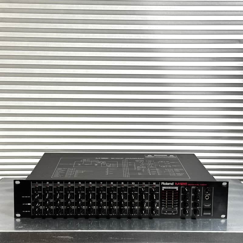 Roland M-12E 12-Channel Line Mixer