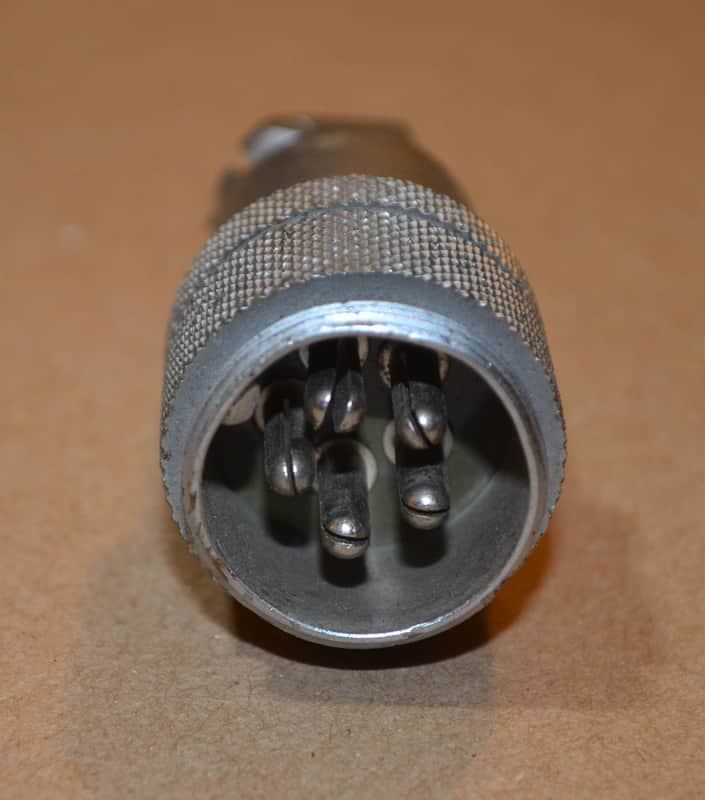 Sony or Otari Male 5 pin Cable Mount Connector 70s?