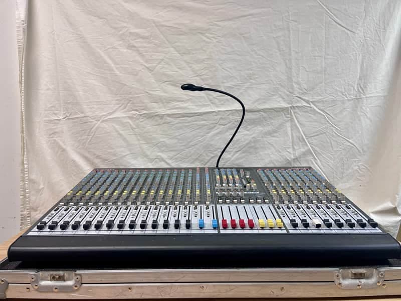 Allen & Heath GL2400-24 4-Group 24-Channel Mixing Console 2010s Gray