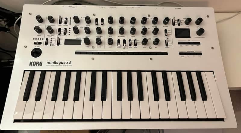 Korg Minilogue XD - Pearl White - Limited Edition