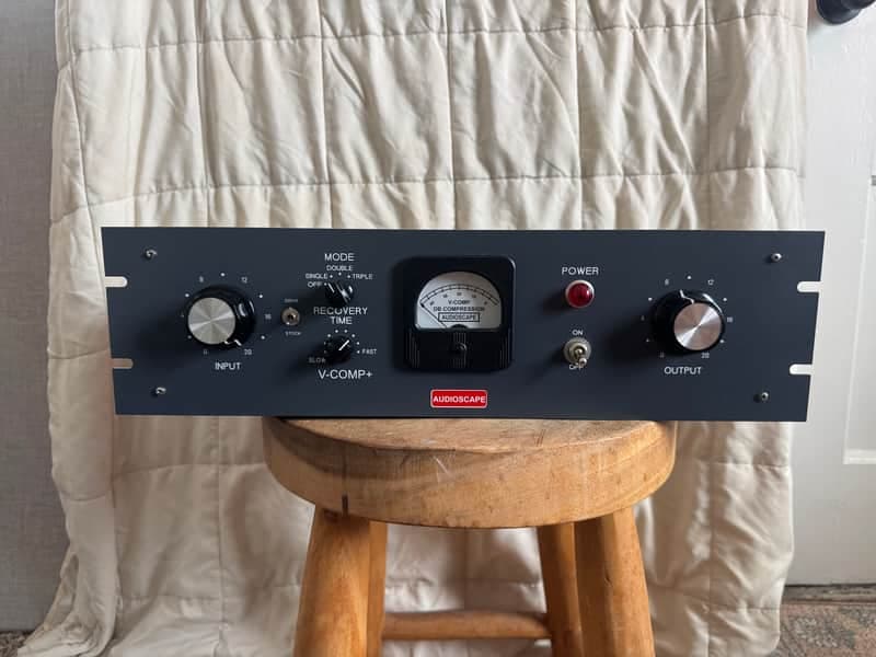 AudioScape Engineering Co. V-Comp+ Compressor / Limiter - Gray