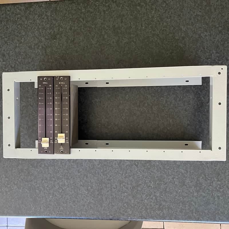 21" rack mount for 11 EAB W66 faders or similar