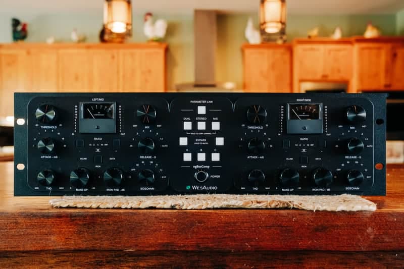 WesAudio ngBusComp Stereo Bus Compressor with Digital Recall 2020 - Black