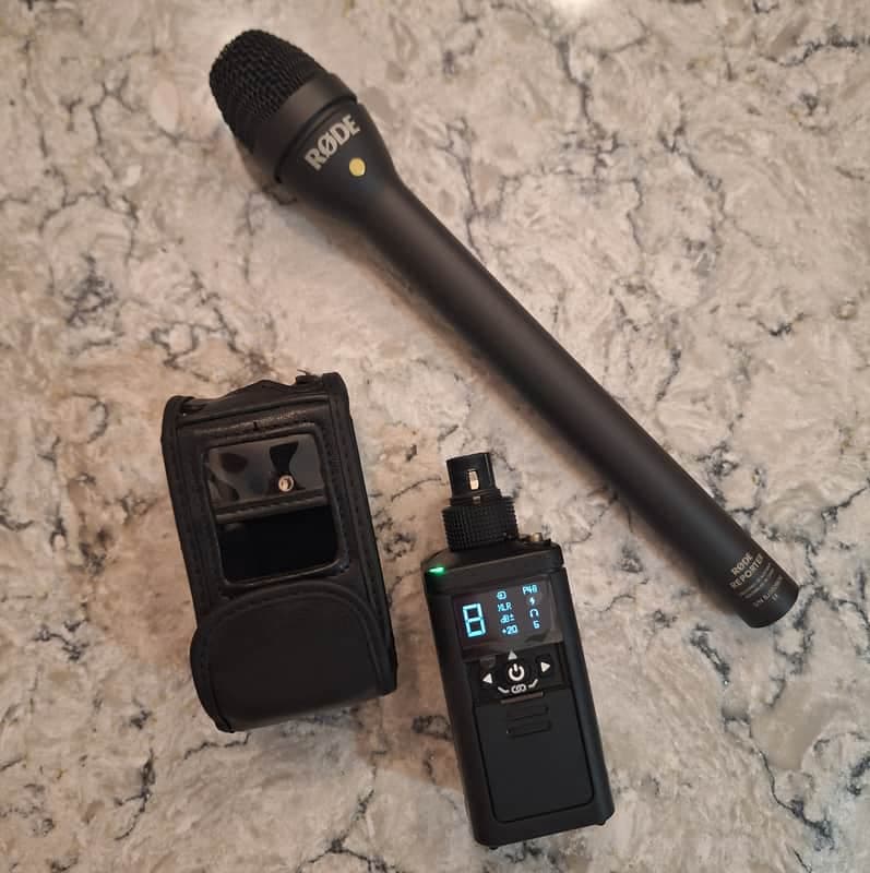 RODE Reporter Microphone w/Rode Link wireless transmitter Battery Pack