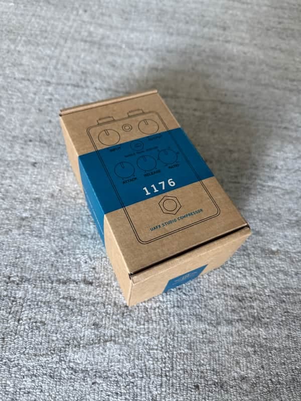 NEW IN BOX Universal Audio 1176 Studio Compressor 2023 - Present - Silver / Blue