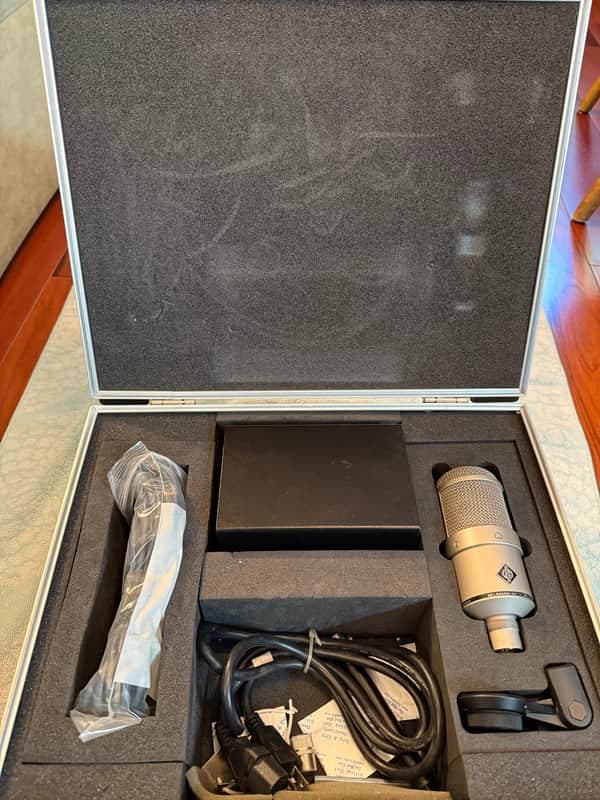 Neumann M147 1999 - satin nickel
