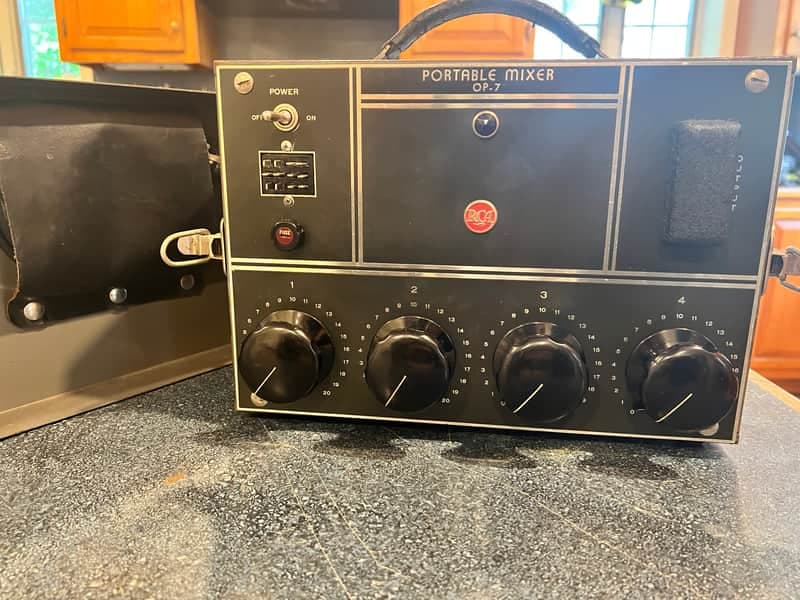 RCA OP-7 - Grey