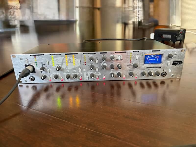 Focusrite Platinum 9 VoiceMaster Pro, incl. Digital Card A/D Channel Strip 2000s - Silver