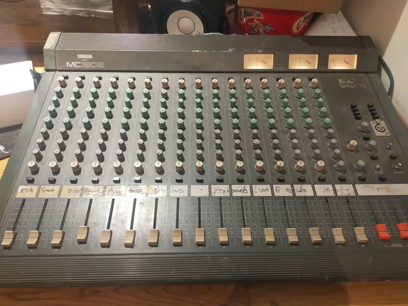 Yamaha MC1602 Late 80s - Early 90s - Grey