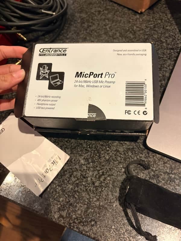 Centrance MicPort Pro USB Audio Interface 2000s - black