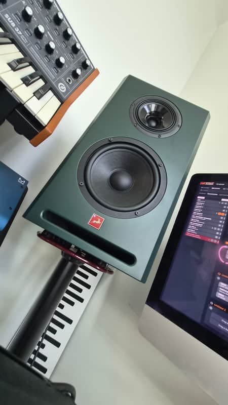 Antelope Audio Atlas i8 Pair Active Studio Monitor - 2023 - Present