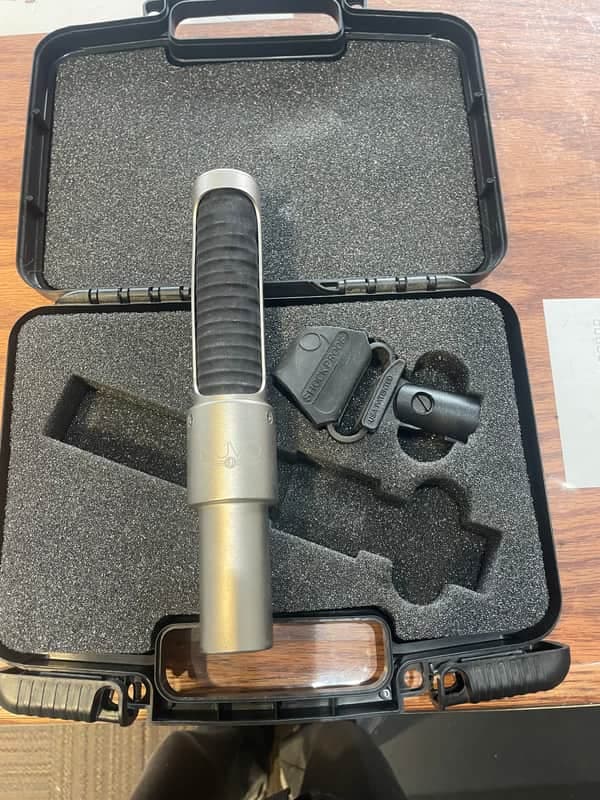 AEA NUVO N22 RIBBON MICROPHONE - GREY