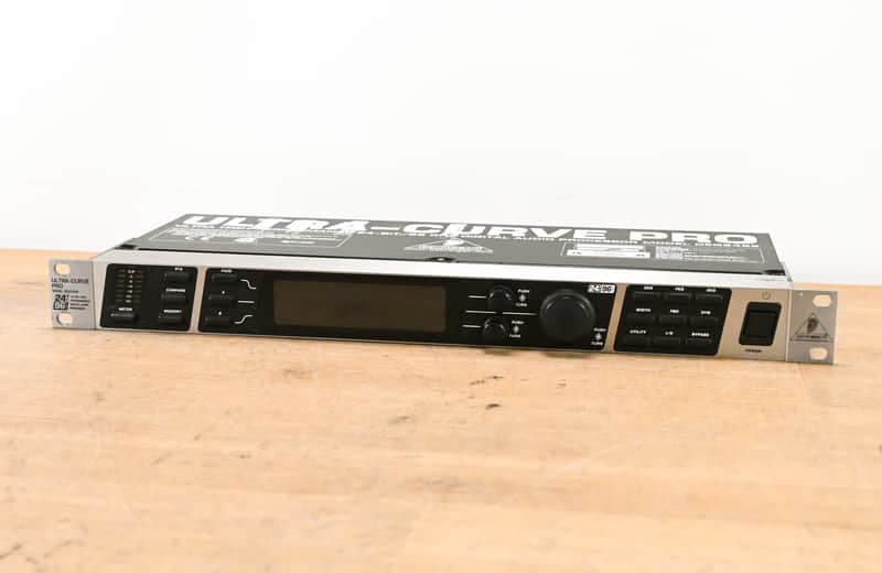 Behringer Ultracurve Pro DEQ2496 Equalizer and Mastering Processor CG0159W