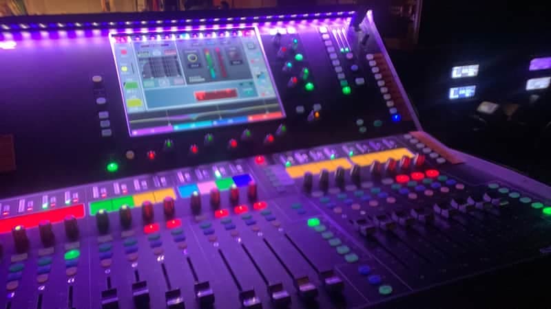 DLive C2500 + DM0 UltraFX + DX012 + AES3 I/O Card