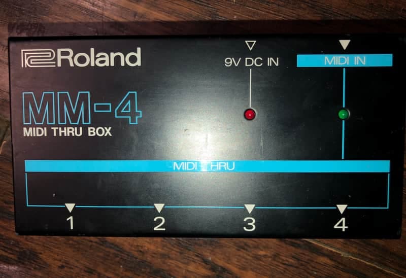 Roland MM-4 MIDI Thru Box