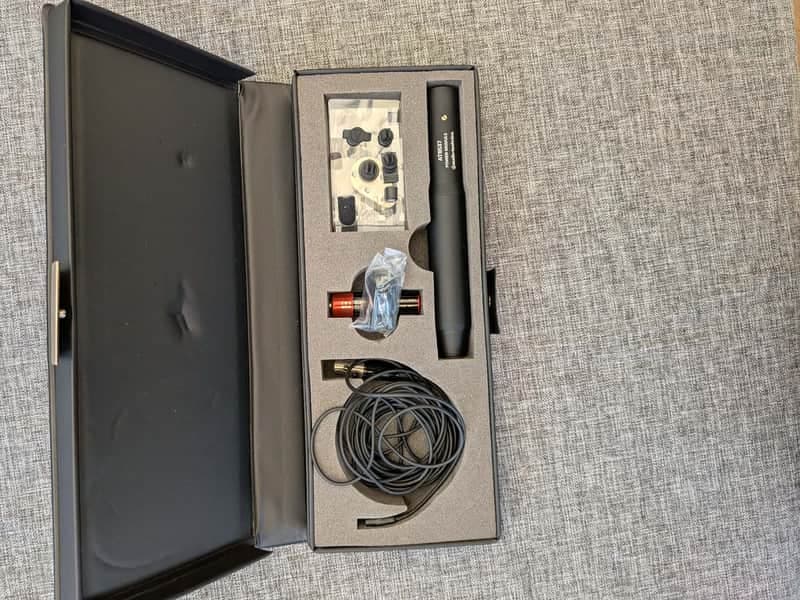 Audio Technica AT8537 + Lavalier mic