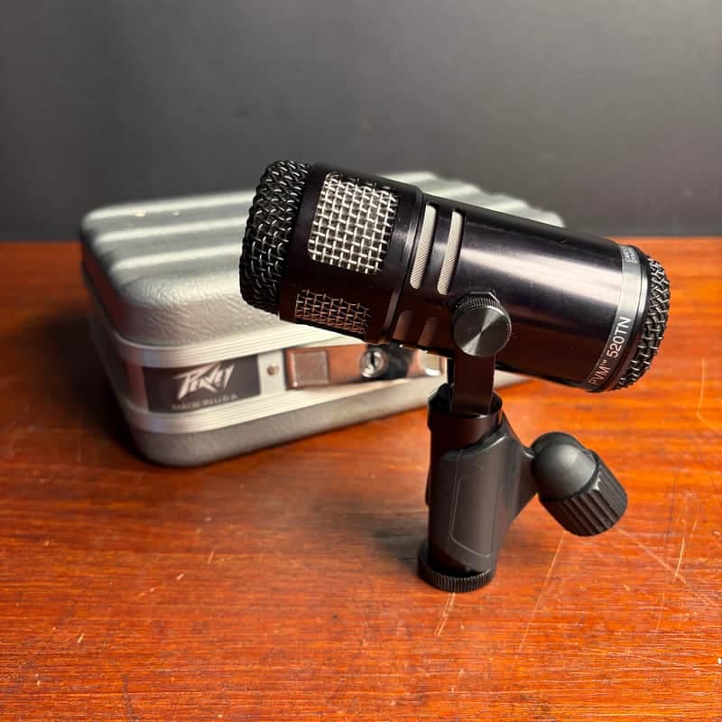 Peavey PVM 520TN vintage Dynamic Microphone ( not unlike shure sm7 b or electro voice re20 )