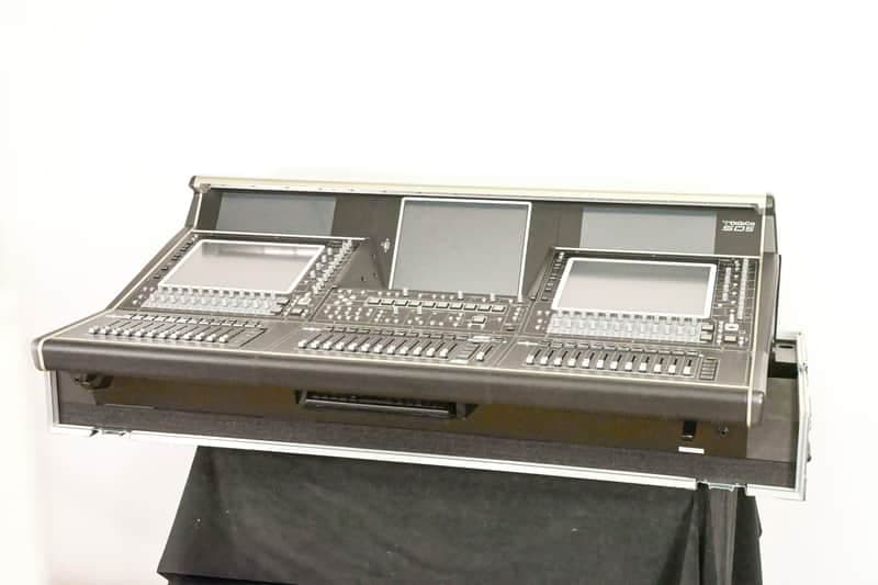 DiGiCo SD5 Digital Mixing Console w/ Waves Card, ST Optical & Road Case CG0105C *ASK FOR SHIPPING*