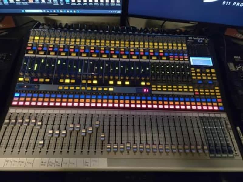 PreSonus StudioLive 32.4.2AI w/Professional Studio Desk 2019 - Powder Coated