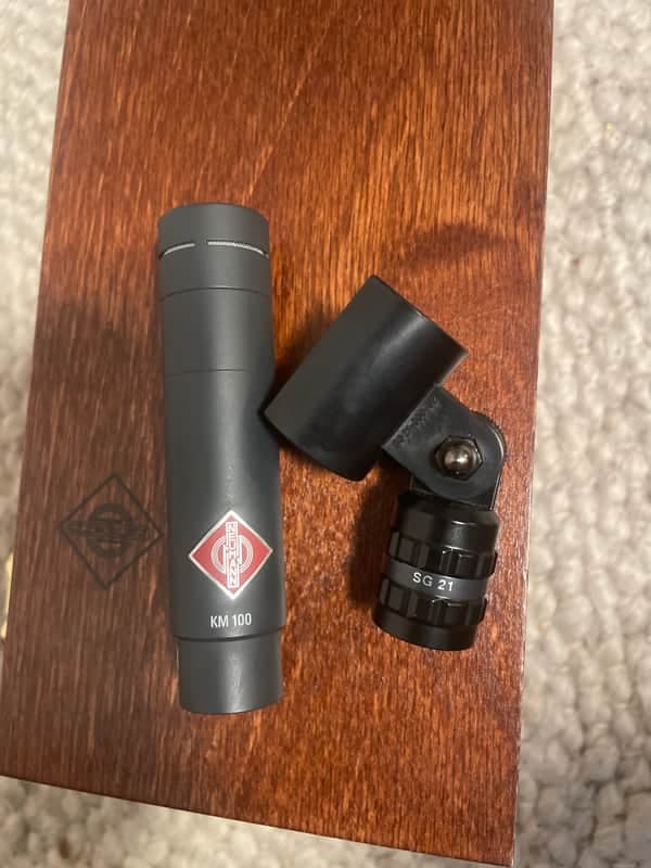 Neumann KM100