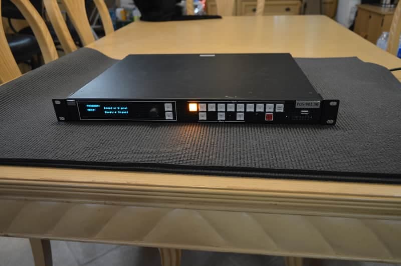 Barco PDS-902 3G Video Switcher 2000's - Black