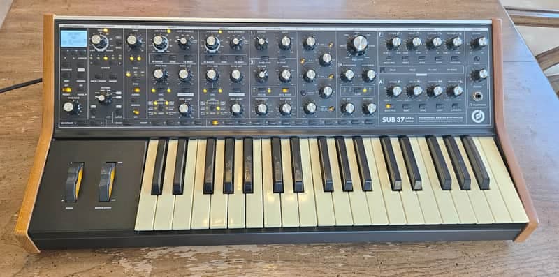 Moog Subsequent Sub 37 Bob Moog Tribute Edition Analog Synthesizer