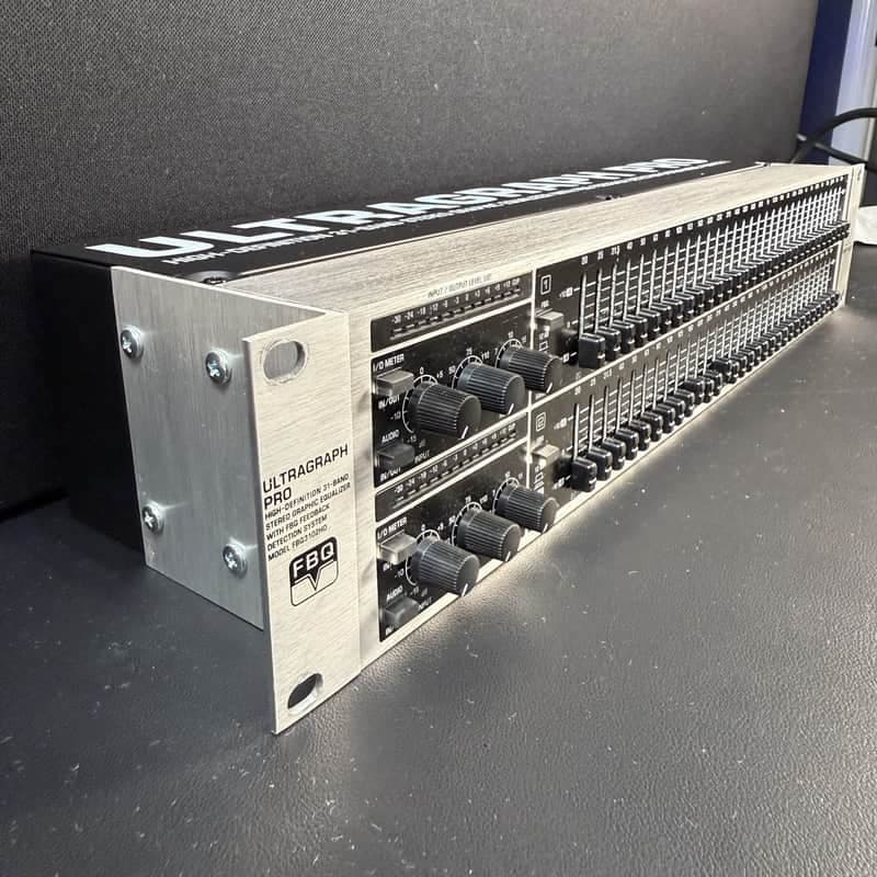 Behringer Ultragraph Pro FBQ3102HD 31-Band Stereo Graphic EQ, Original Matching Box