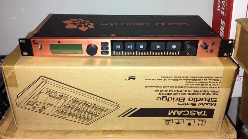 Cymatic Audio uTrack 24 (2010)(w/3 ADATs & a 32GB PNY Flash Drive)