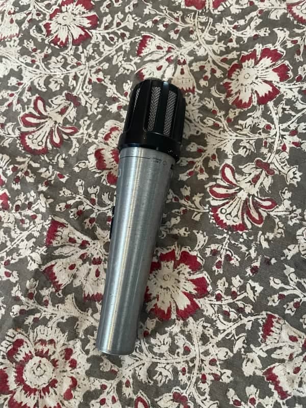 Shure 10A Dynamic Microphone 1980 - Silver
