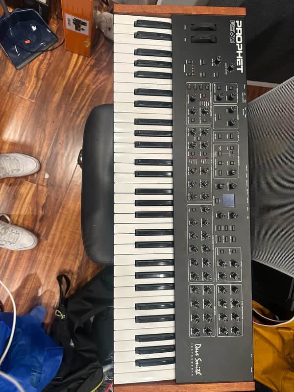 Dave Smith Instruments Prophet Rev2 61-Key 8-Voice Polyphonic Synthesizer 2017 - 2018 - Black