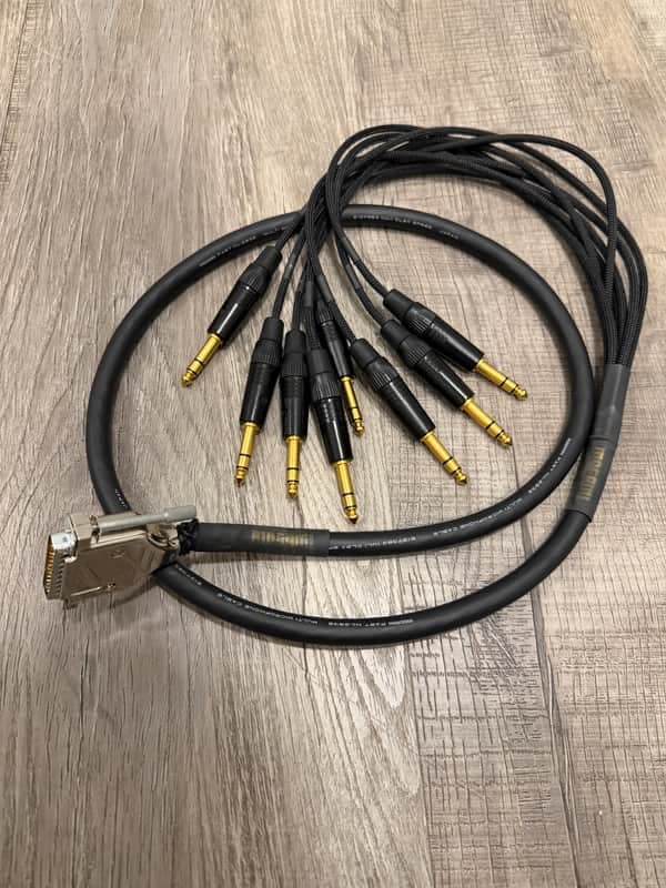 Mogami Gold DB25-TRS 8-channel Analog Interface Cable - 5 foot