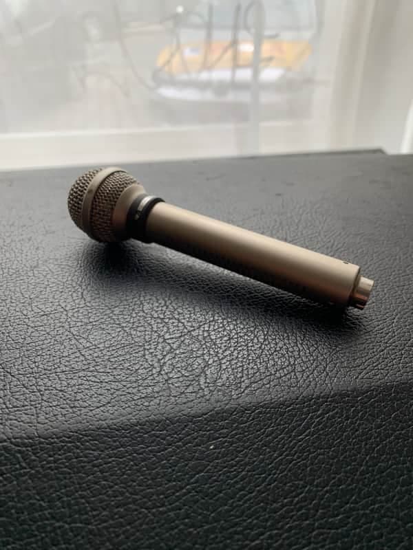 AKG D24 - D19 Studio Version 200ohm