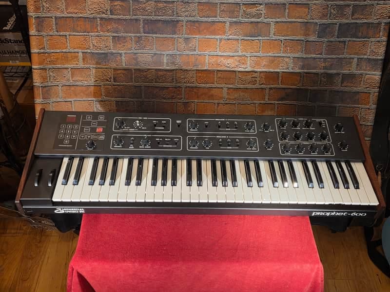 Vintage 1980s Sequential Prophet 600 61-Key 6-Voice Polyphonic Synthesizer