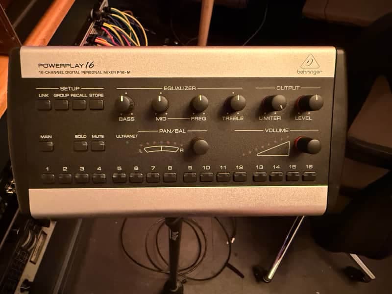 Behringer Powerplay P16-M 16-Channel Digital Personal Mixer 2011 - Present - Standard