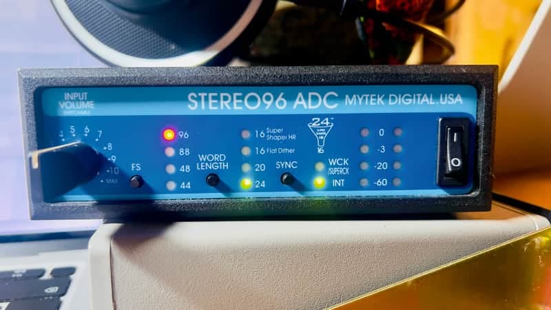 Mytek Digital Stereo96 ADC 2016 - Blue Face