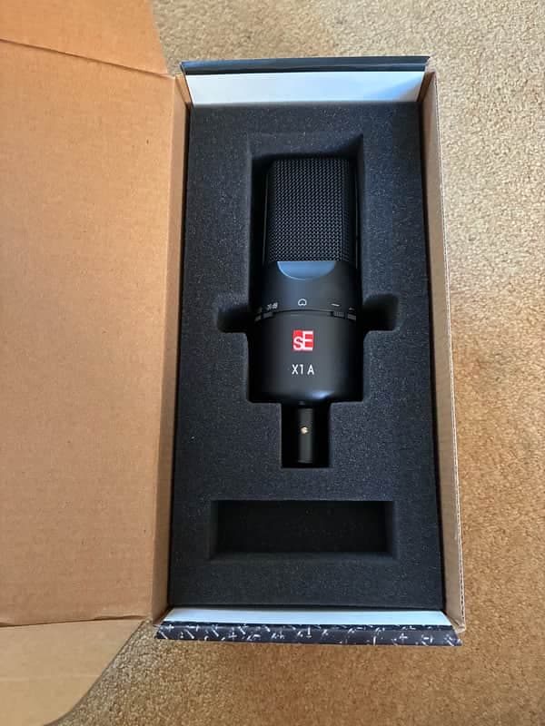 sE Electronics X1A Studio Condenser Microphone 2017