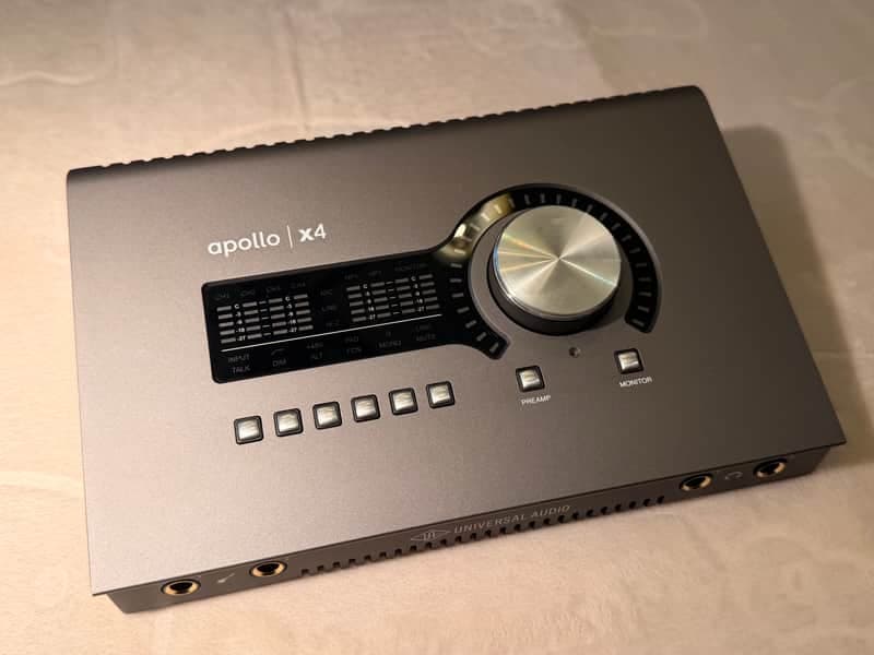 Universal Audio Apollo x4 QUAD Heritage Edition Thunderbolt 3 Audio Interface 2020 - Present - Gray