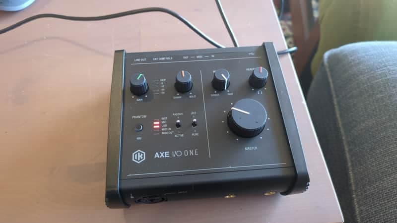 IK Multimedia Axe I/O One USB-C Audio Interface 2023 - Present - Black