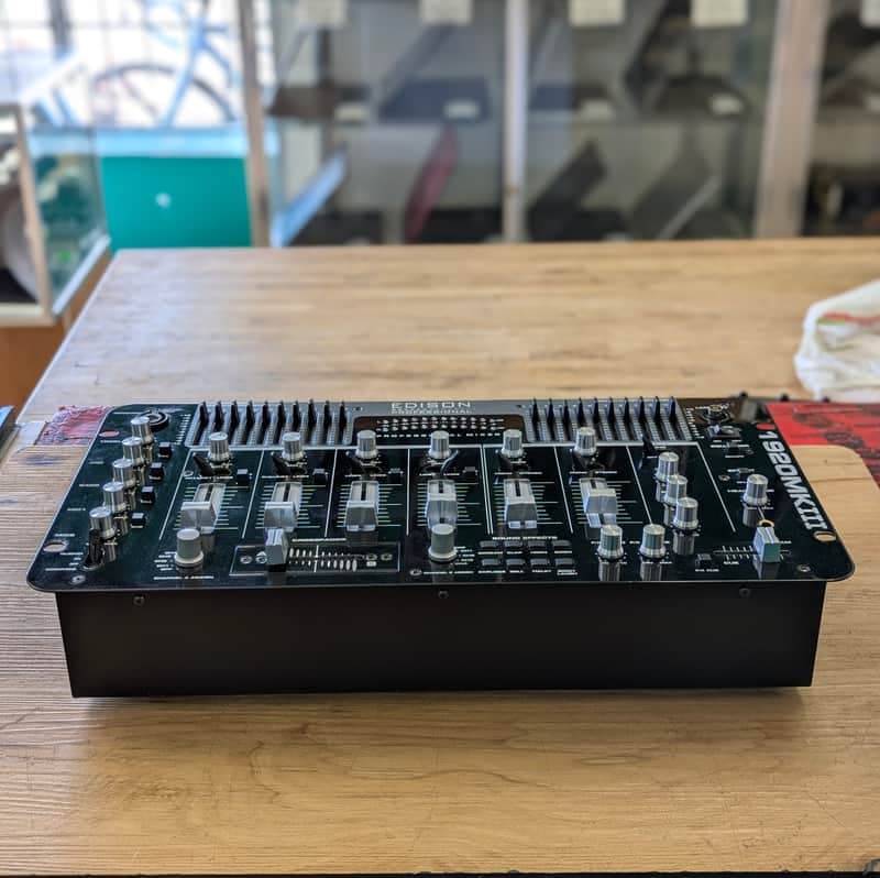 EDISON PROFESSIONAL 1920MKIII DJ Mixer 6 Channels