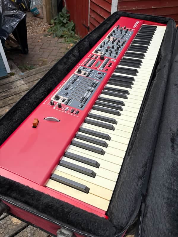 Nord Stage 2 HA88 Hammer Action 88-Key Digital Piano 2011 - 2014 - Red
