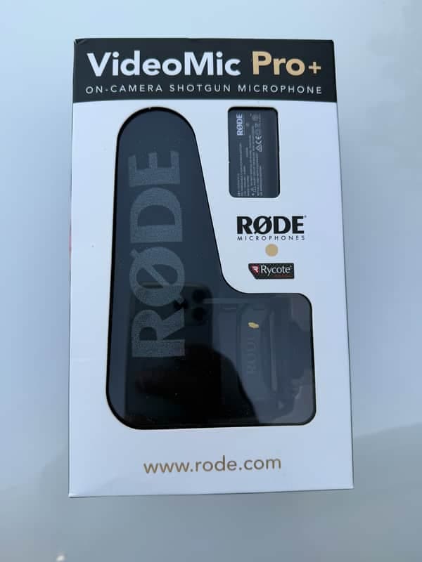 Rode - VMP+ | Premium On-camera Microphone