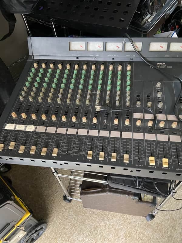 Yamaha MR 1242 80s