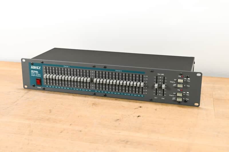 Ashly GQX-1502 Dual-Channel 15-Band Graphic Equalizer CG016UE