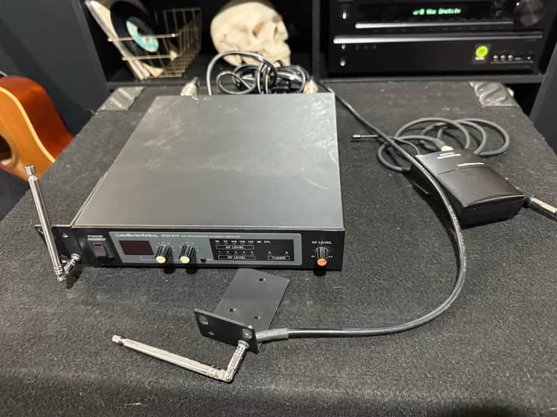Audio-Technica ATW-R73 receiver and ATW-T75 transmitter with mic