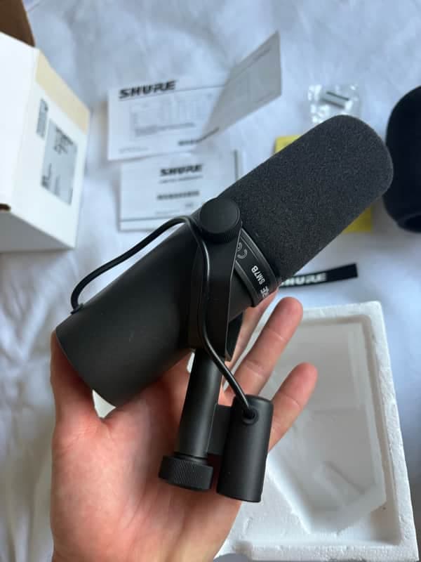 Shure SM7B Cardioid Dynamic Microphone 2001 - Present - Black