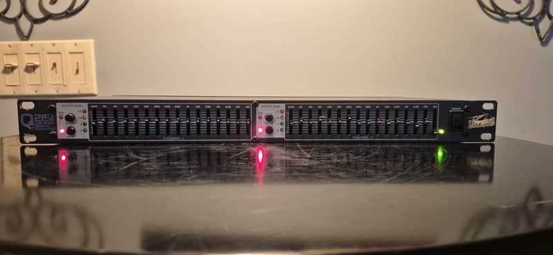 Peavey Q2151 2x15 Band Graphic Equalizer