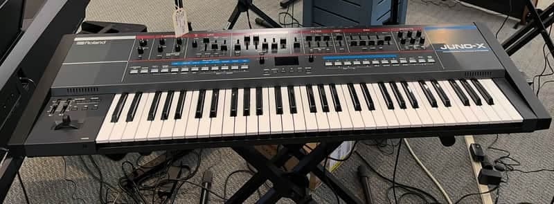 Roland Juno X 2021